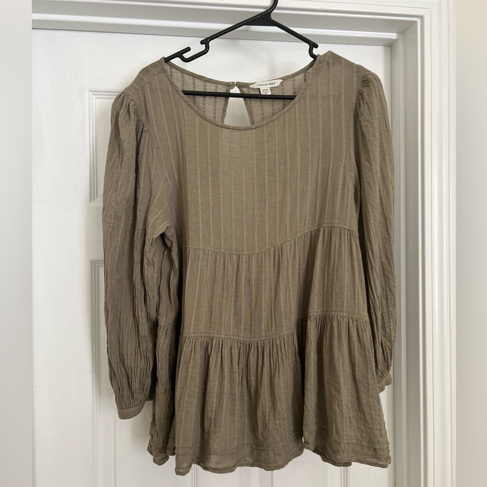 Open back tiered top